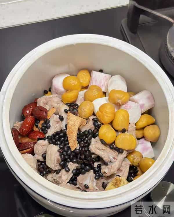 大雪后，天冷了多吃这个豆子，暖身养人，对眼睛和头发都很好！