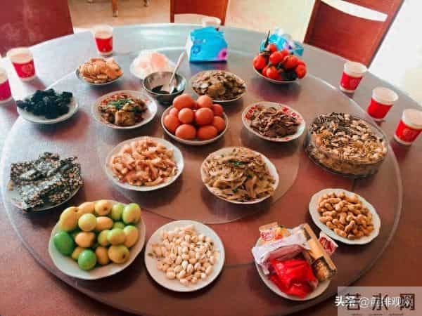 旧碗不换年难过，新碗不添人不旺，破瓷片里藏着啥秘密？