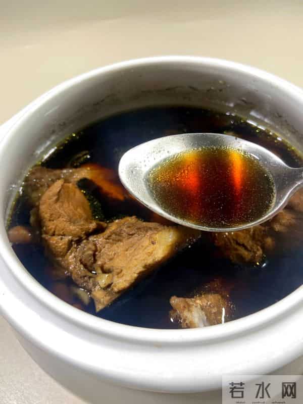 男人不补容易挎，这4种“男人汤”安排起来，补肾壮腰，强筋骨