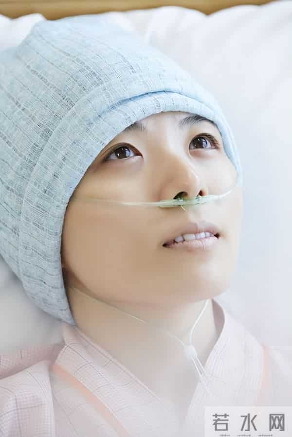 白血病越来越年轻化，医生再次告诫：这几样零食，千万别给孩子吃