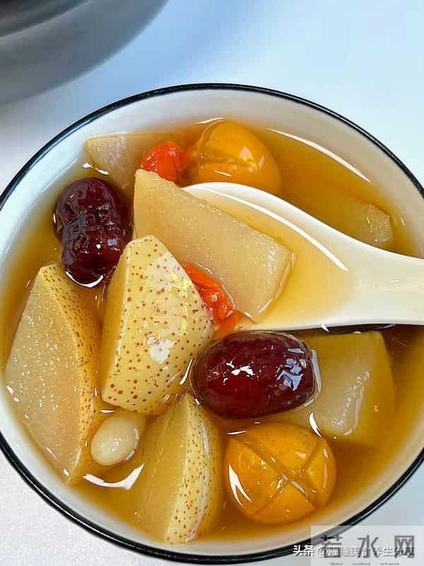 甲流之后有痰咳不出？连喝三天这碗水，喉咙润得跟抹了蜜似的！