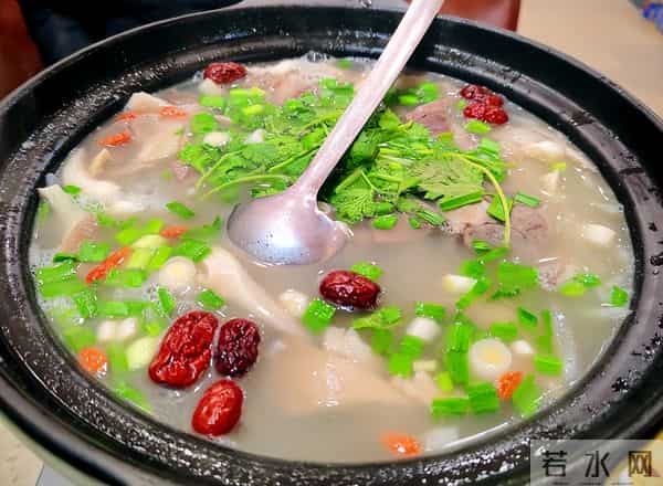 甲流去世的人不断增多！医生提醒：少吃橙子，多喝8汤，润肺降火