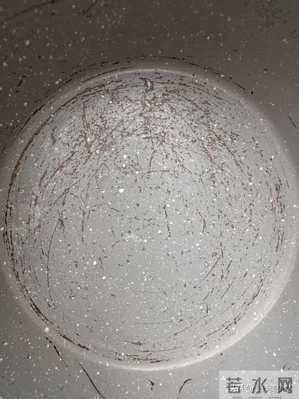 断舍离清单：扔掉厨房“这10样”东西，别坑了家人！