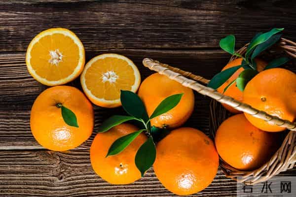 甲流去世的人不断增多！医生提醒：少吃橙子，多喝8汤，润肺降火