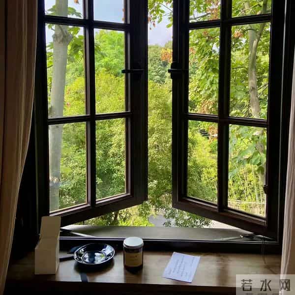 朋友圈背景图头像