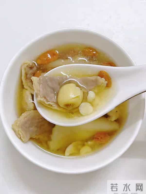 肝血越少，睡眠越差，建议多吃3样，滋补肝血，安神助眠身体好