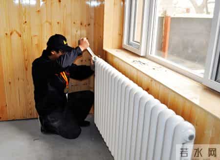 老小区暖气不热？老师傅教我一招，温度直接升5℃！