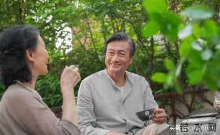 两性关系：男人别狂！女人80岁也缺这“一口糖”，不懂就输了