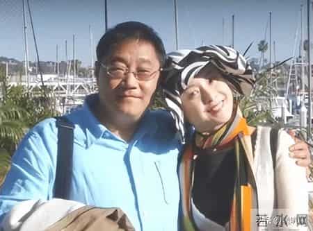 结婚23年她的内衣都是丈夫洗，在丈夫入狱后，她为夫还债三千万