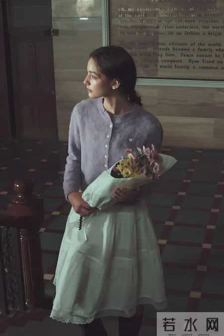 毛衣+半裙，越松弛越高级！