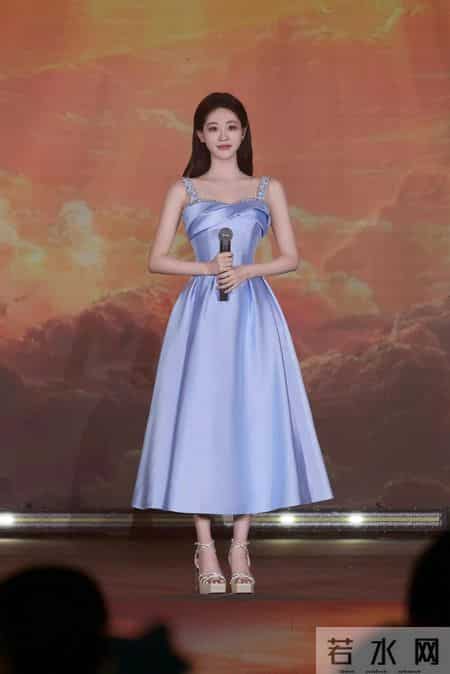 脚神祝绪丹美脚丫配银色一字带高跟鞋绝了