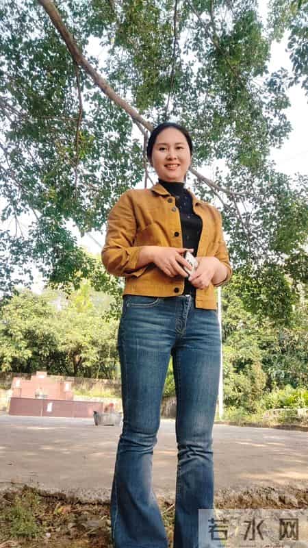 四十岁熟女，饱满人生刚刚开始