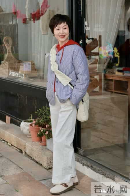 这位奶奶太会打扮!63岁穿得像40岁,洋气又减龄,值得借鉴