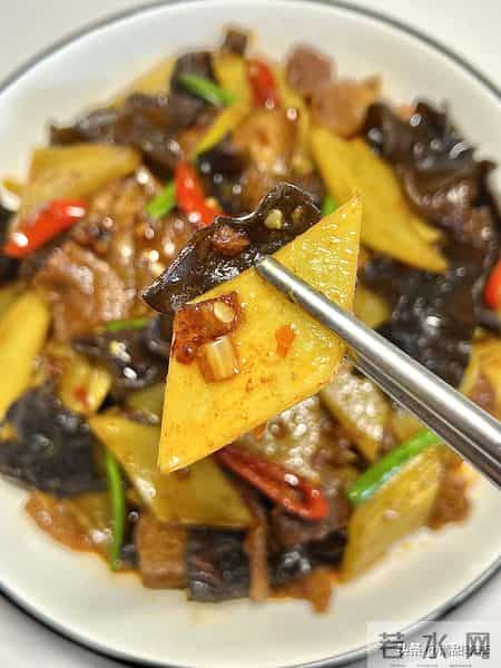 60岁妈血管比30岁还干净!全靠这5道家常菜,血栓绕道走!