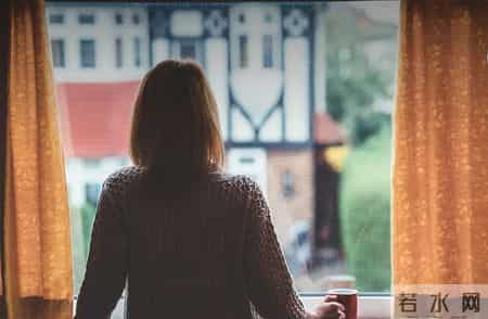 还清房贷的中年人，突然不会活了