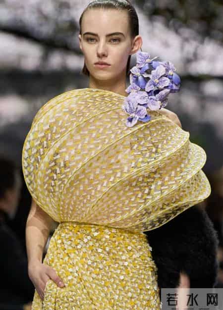 当Dior女孩不再只是“美”