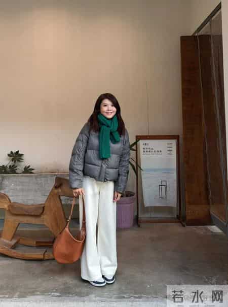 显瘦百搭白裤子每个中年女人必须拥有