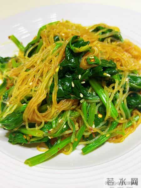 它是肝脏“最喜欢”的菜，睡眠不好的人要多吃，气色好，更显年轻