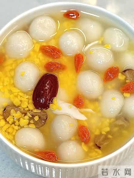 冬天吃一果,中药不用喝,一健脾,二安神,三补气血,冬天要多吃