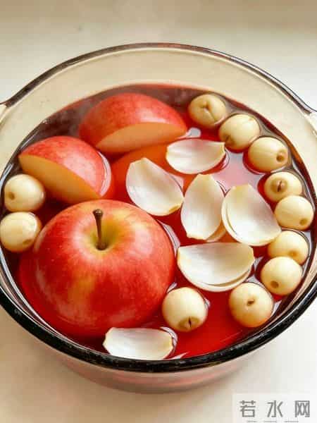 苹果加这四样煮水喝,沾床就睡!连打雷都叫不醒