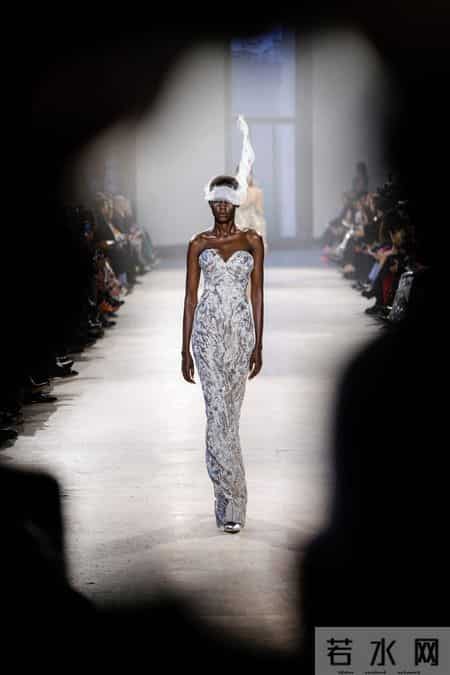 （外代二线）巴黎高级定制周——Rahul Mishra品牌时装秀(2)