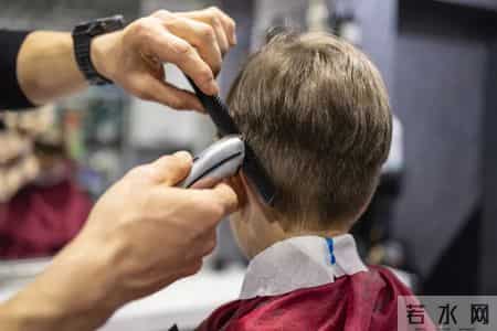 春节前理发有讲究？老一辈早说过：这2天可别剪头，不管多忙，别坏了老规矩