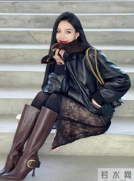 高跟筒靴+蕾丝=致命诱惑,这姐美到犯规