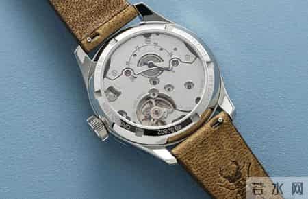 手表搭载自产机心还是外购通用机心,哪个更好?