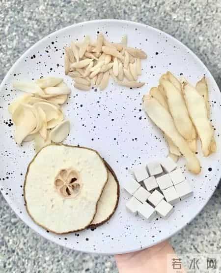 大寒到立春， 要抓紧滋阴，把白开水换成它，一周喝2次，太润了！