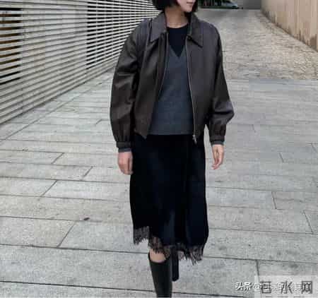 50+裙子最出彩的穿法是：上下反差