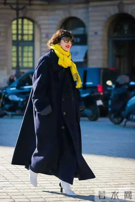 藏蓝色，为什么越来越多人把它当“新经典”