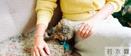 如果一个人还在穿10年前的衣服，说明了三个问题