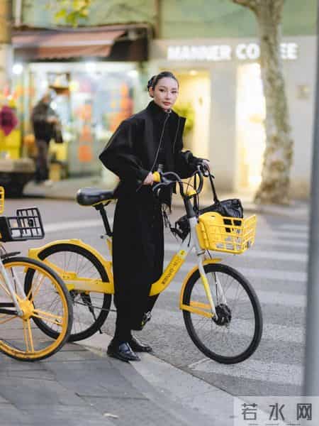 上海街拍，看看大都市的“不费力的时尚”穿搭