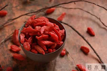 36 岁男子每天坚持喝枸杞水降血糖、养肾，3 个月后健康情况如何？