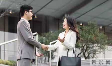 女人发出这6个信号，多半是暗示发生暧昧关系