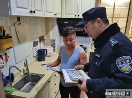呼和浩特市公安局治安管理和特巡警支队开展万警万员进万家活动