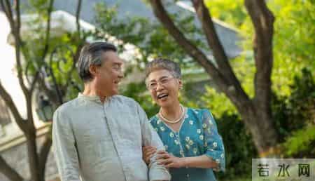 65岁大叔想搭伙过日子，大妈直言：同住可以，3条规矩绝不能破