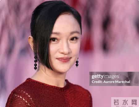 巴黎这一夜，周迅惊艳亮相，刘雯脸部瘦脱相，金高银松弛感拉满