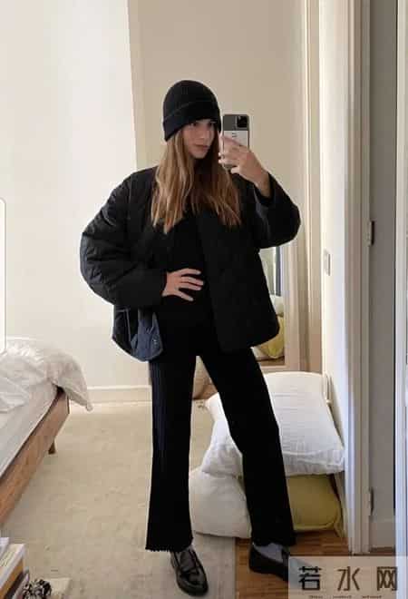 冬天一条“小黑裤”，显瘦、百搭、时髦