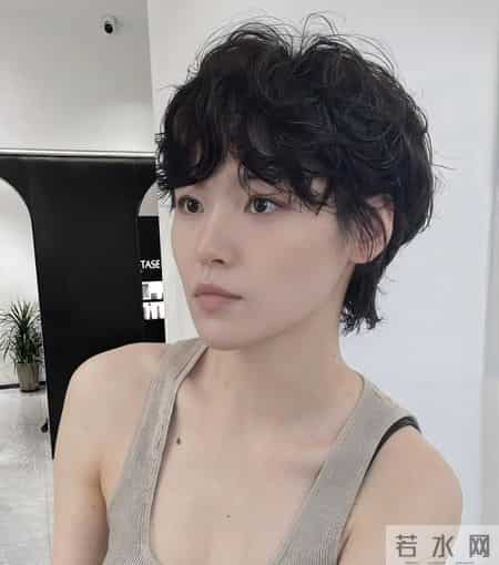 2026时尚短发合集,冬日里的温暖之选 ,俏皮又大方