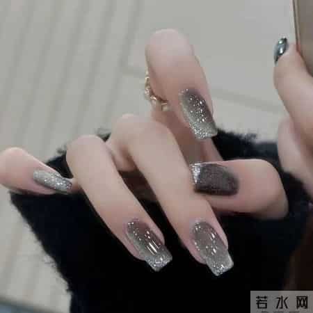 “中年少女的朋友圈，就该这样发”