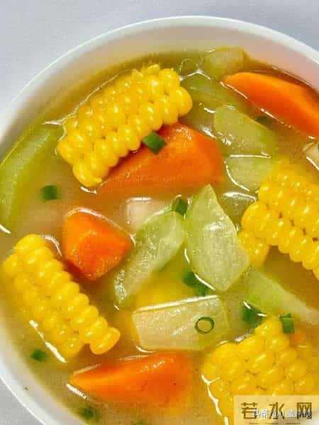 "睡眠不好，多是肝火旺"，建议多喝这4种汤，助睡眠，一觉到天亮