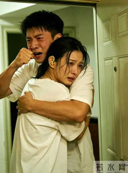 邻居天天撮合我和她女儿，我果断拒绝，没想到一个月后找到宿舍楼