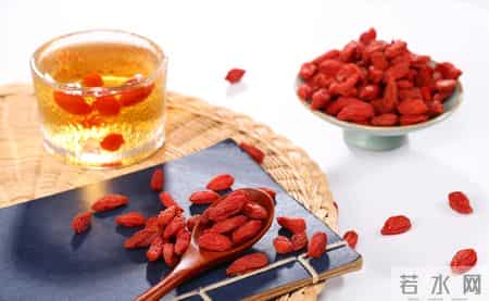 36 岁男子每天坚持喝枸杞水降血糖、养肾，3 个月后健康情况如何？