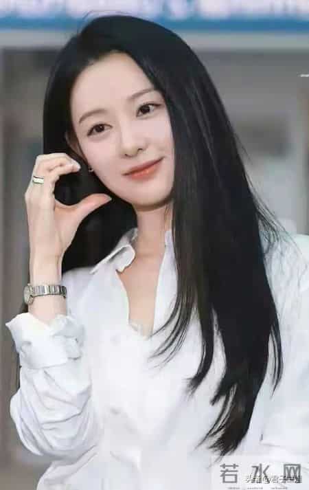 难怪全网男人都想娶她！这颜值貌若天仙，靓丽的风景谁看了不动心