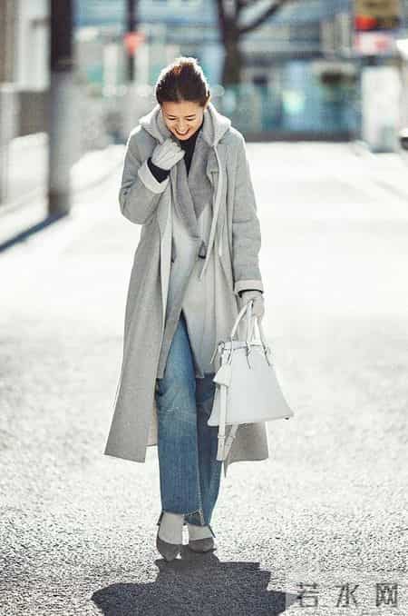 这是见过最真实的中年小个子，没有完美身形，靠简练穿搭圈粉无数