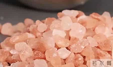 央视曝光！又一网红产品暴雷，长期食用伤肝肾，很多家庭都在用