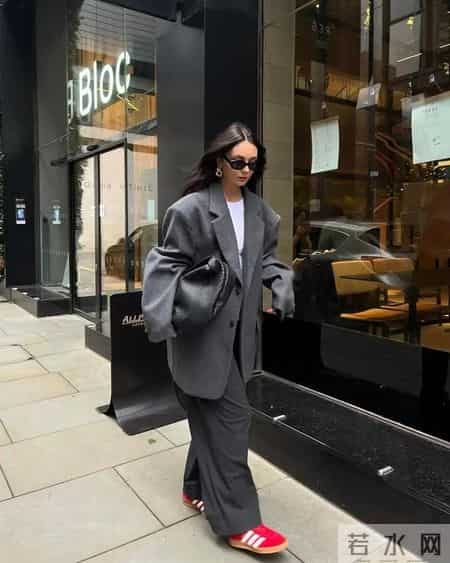 这3双运动鞋,搭什么都好看!