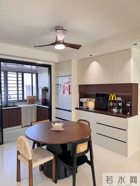 上海一夫妇晒出30万装修的家，看了才知道什么叫高级，客厅是亮点