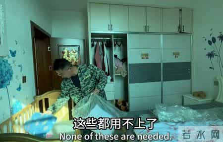 阿彪对妈妈深有愧疚，小依当初竟曾有过取消阿彪护照担保人的想法